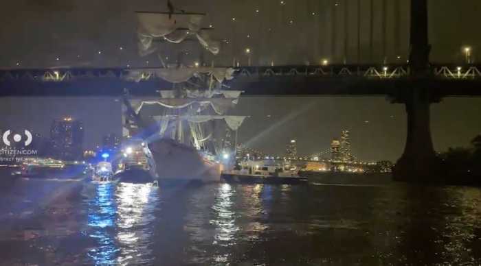 A sailboat crashed into the Brooklyn Bridge on May 17.